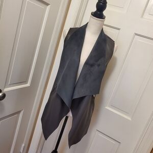 EC Tahari Charcoal Grey Waterfall Open Front Faux Leather Vest Size XS